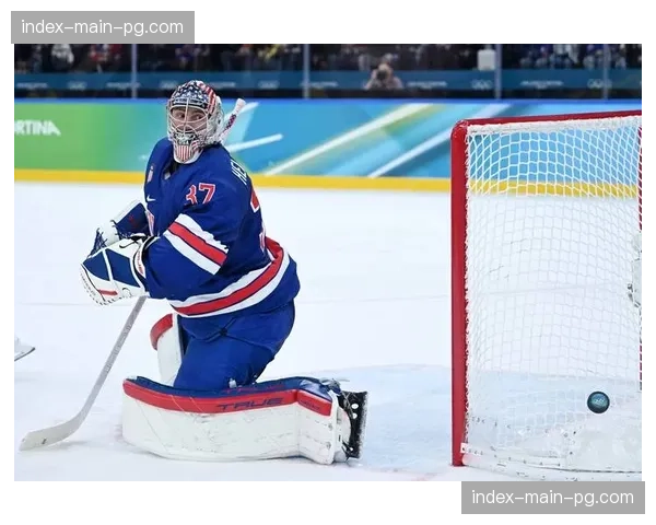 冰球装备设计师专访：谈新材料如何改变守门员护具的灵活性与安全性